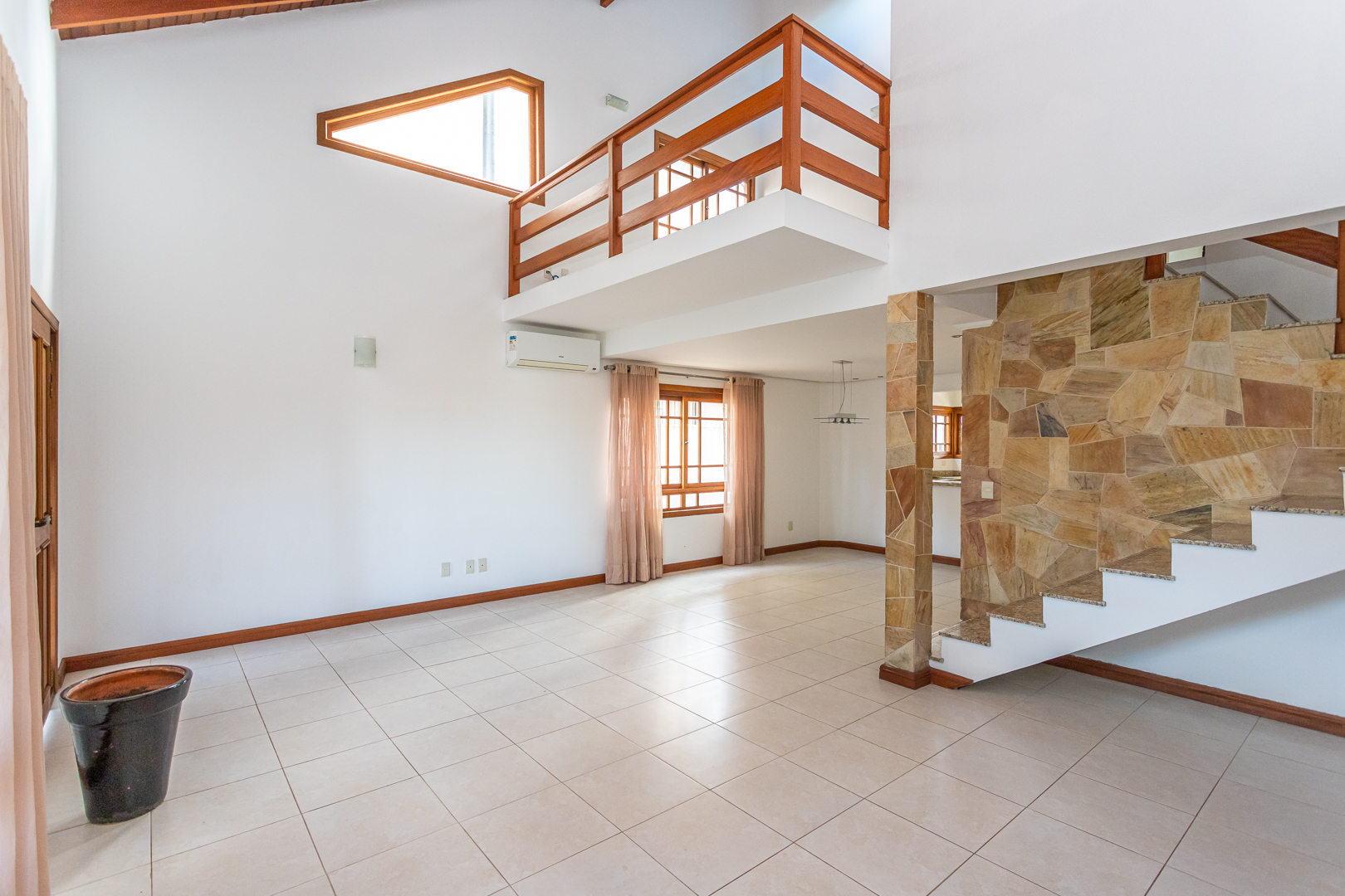 Casa em Condomínio à venda com 179m², 3 quartos, 3 suítes, 4 vagas no bairro Hípica em Porto Alegre - Foto 8
