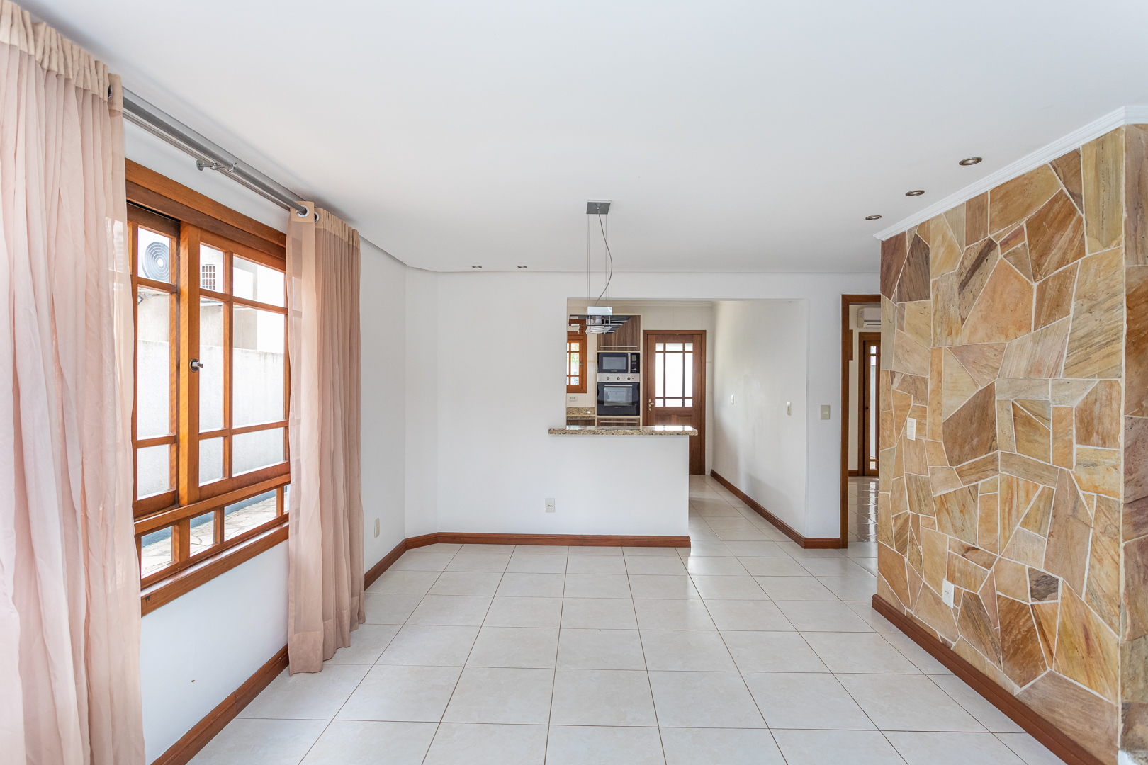 Casa em Condomínio à venda com 179m², 3 quartos, 3 suítes, 4 vagas no bairro Hípica em Porto Alegre - Foto 9