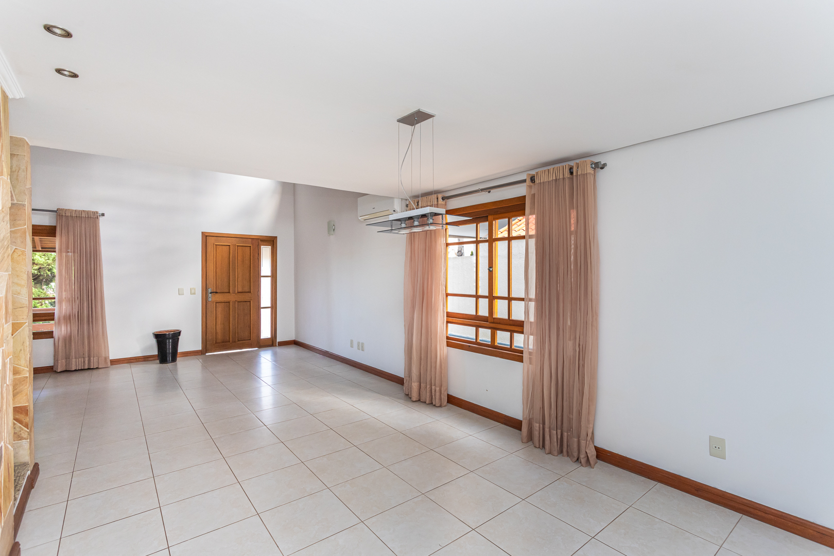 Casa em Condomínio à venda com 179m², 3 quartos, 3 suítes, 4 vagas no bairro Hípica em Porto Alegre - Foto 5