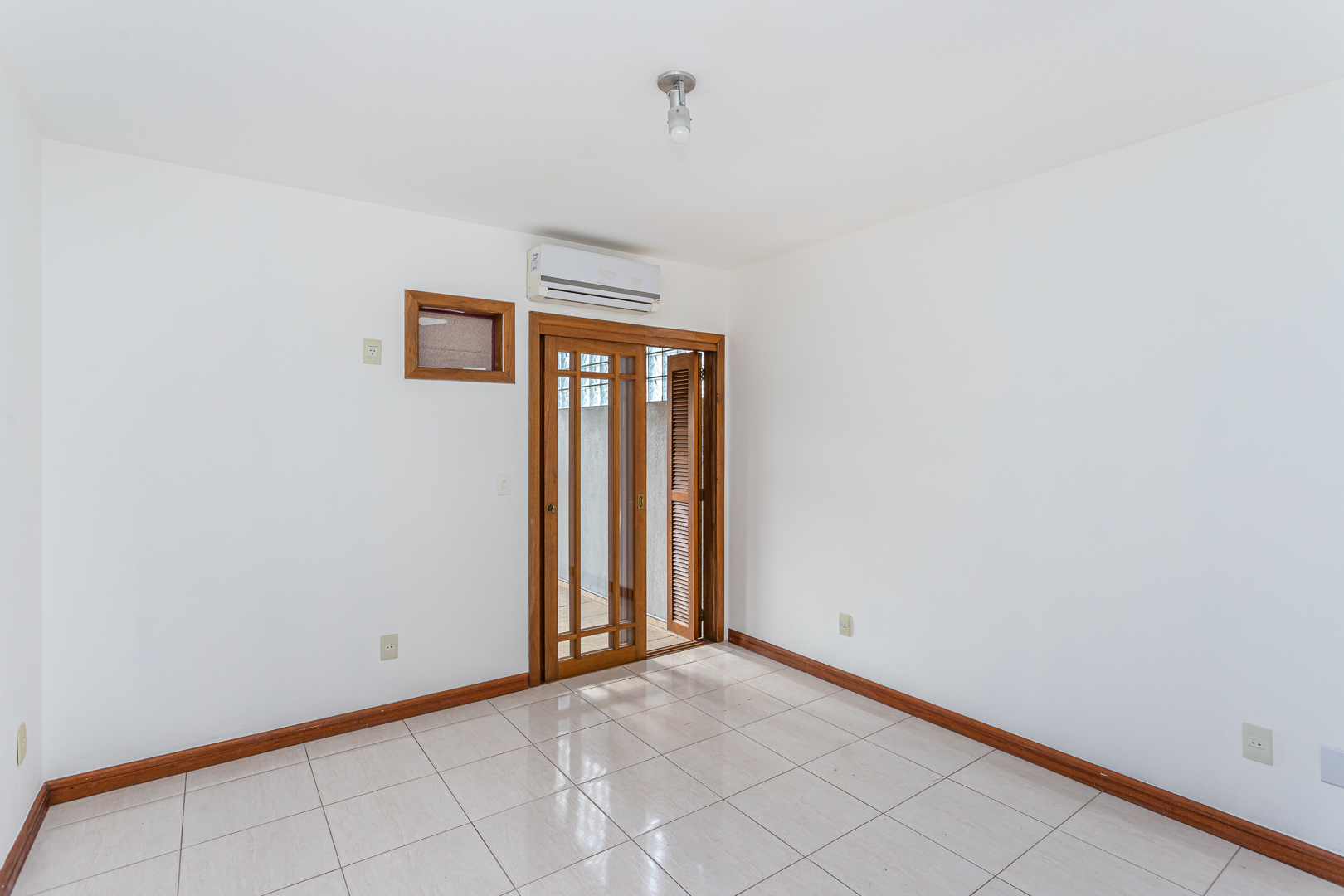 Casa em Condomínio à venda com 179m², 3 quartos, 3 suítes, 4 vagas no bairro Hípica em Porto Alegre - Foto 16