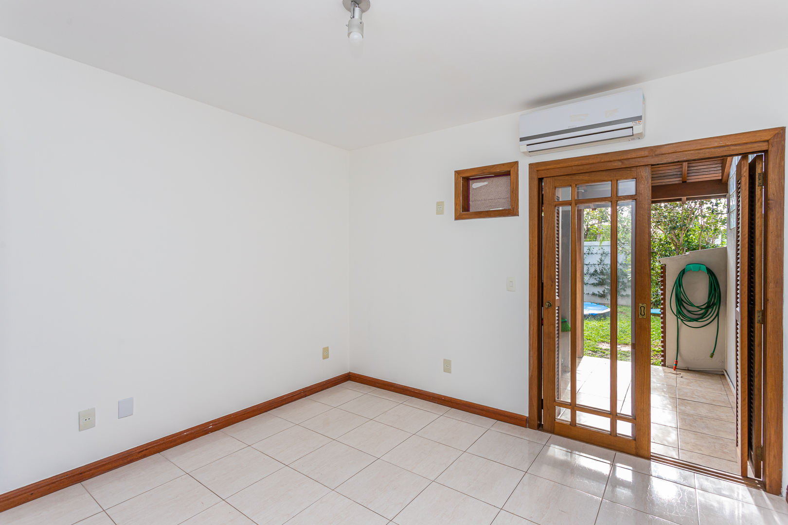 Casa em Condomínio à venda com 179m², 3 quartos, 3 suítes, 4 vagas no bairro Hípica em Porto Alegre - Foto 15
