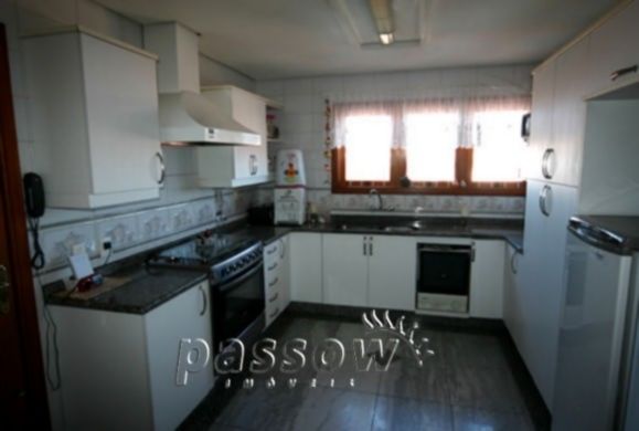 Casa à venda com 450m², 4 quartos, 4 suítes, 4 vagas no bairro Vila Assunção em Porto Alegre - Foto 7