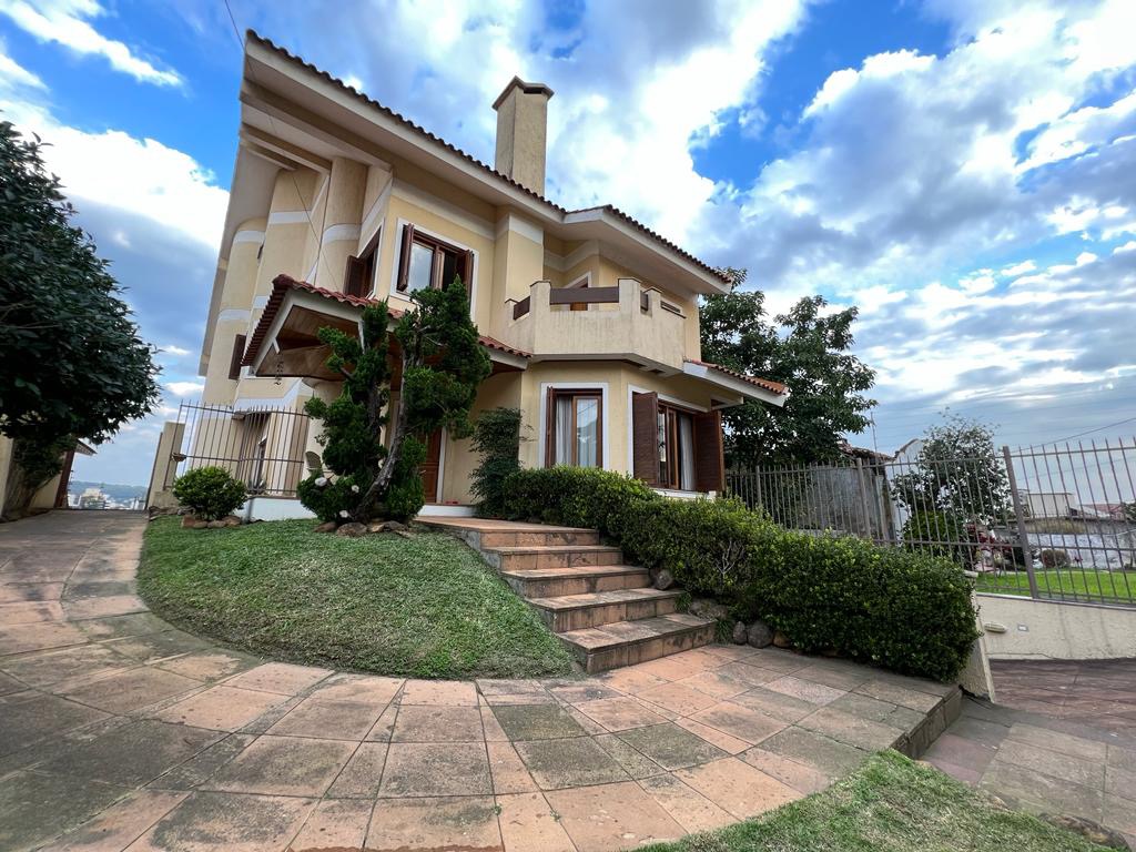 Casa à venda com 450m², 4 quartos, 4 suítes, 4 vagas no bairro Vila Assunção em Porto Alegre - Foto 2